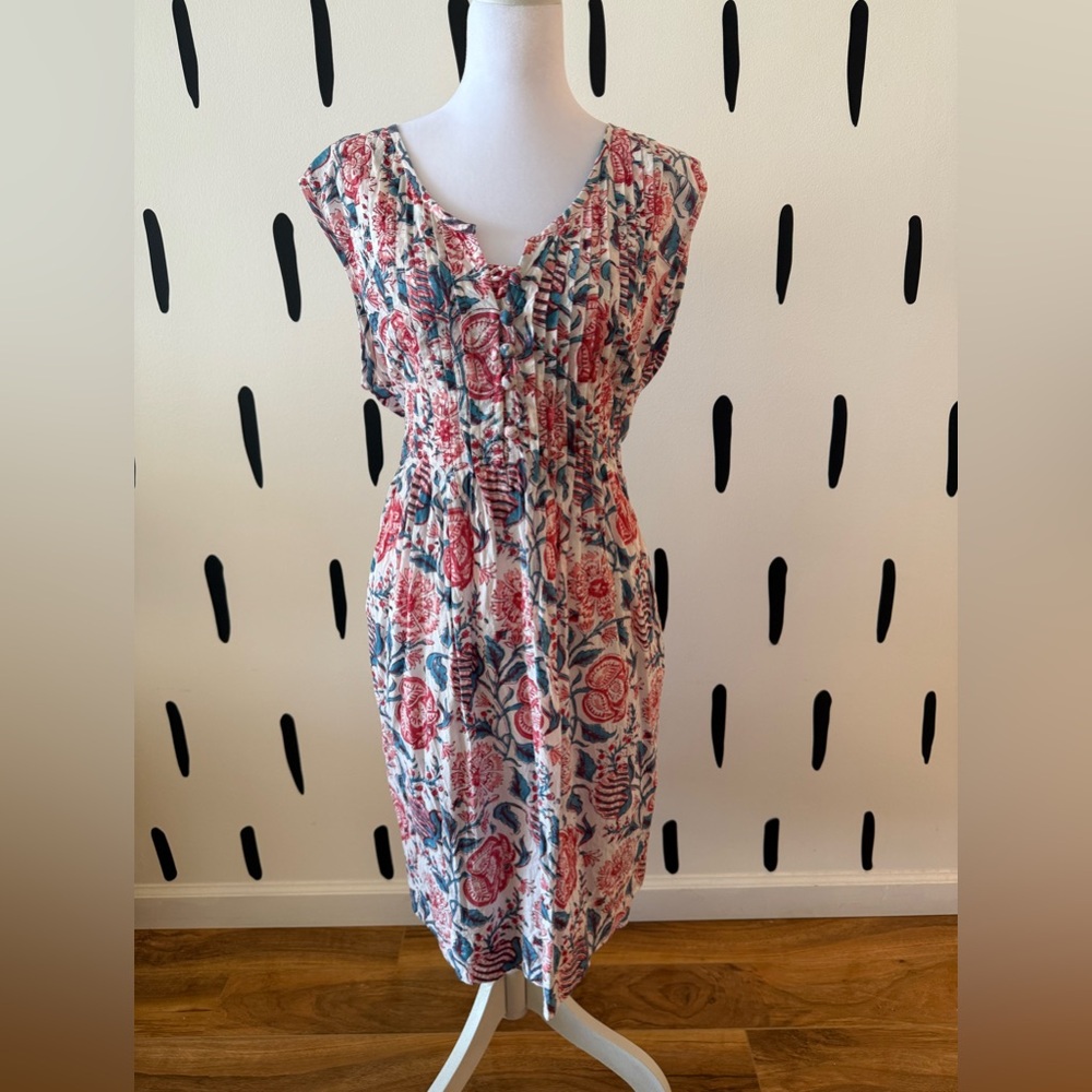Floral Print Sleeveless Knee Length Dress in Red and Blue